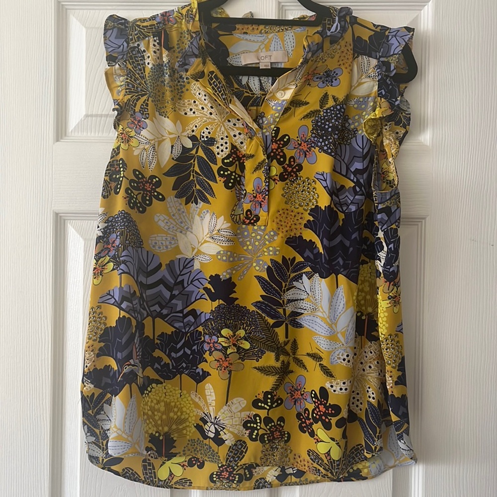 Multi color Loft short sleeve blouse